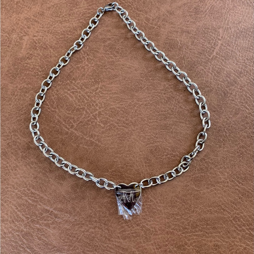 M 💟 Silver Chain Necklace